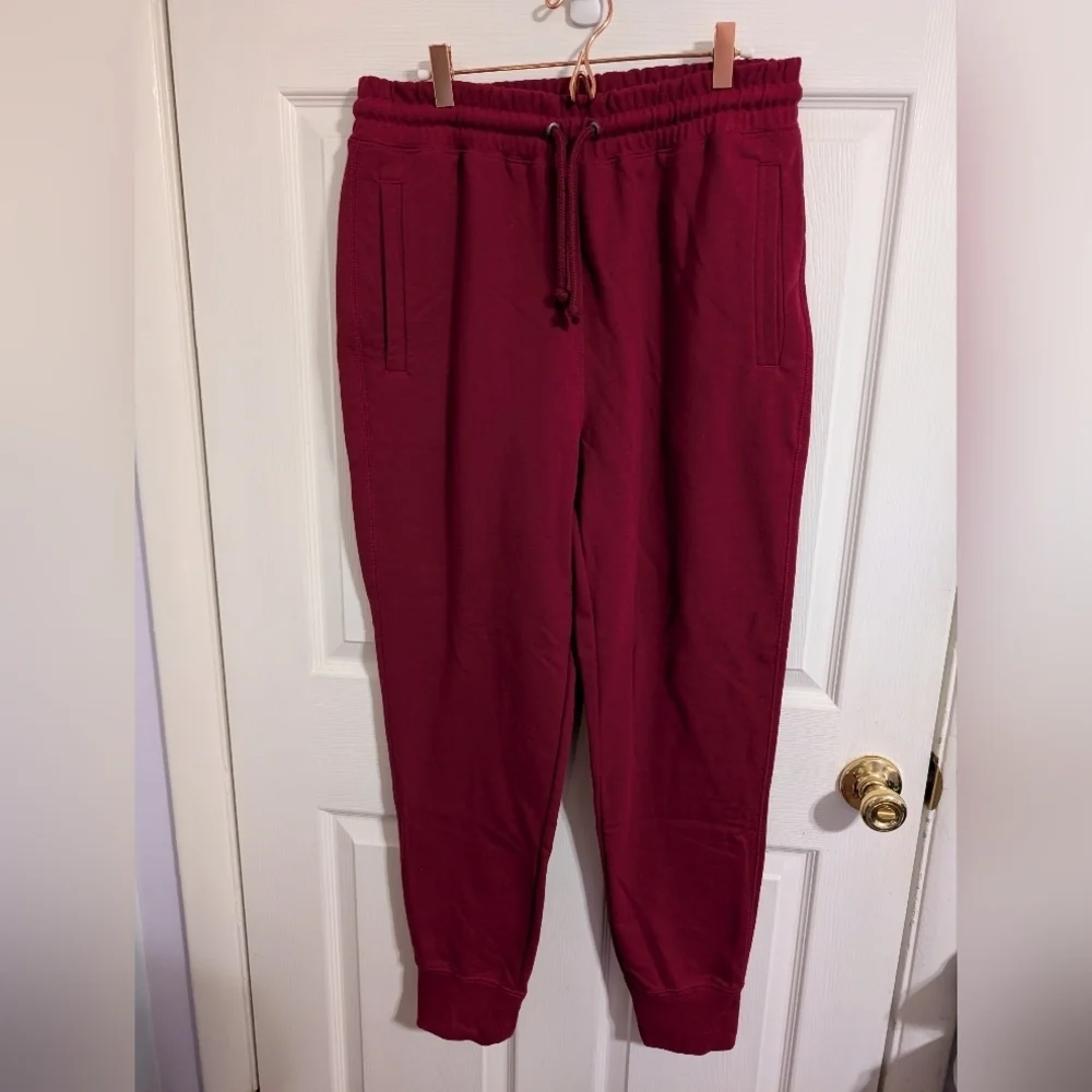 North Face Mens Sweatpants Red Joggers Heritage Patch Size Medium Logo Pockets